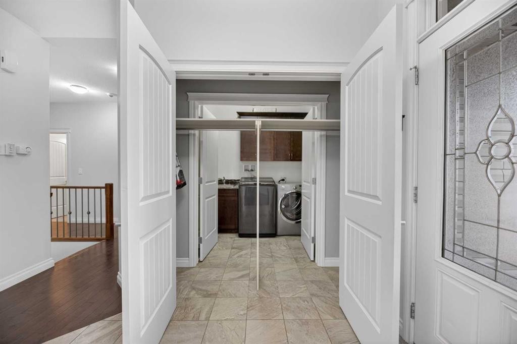 17 Viceroy Crescent, Olds, AB - Indoor Photo Showing Other Room