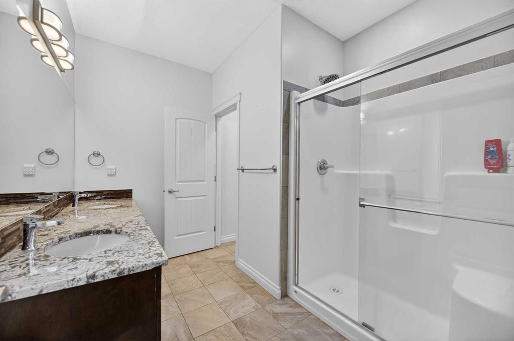 17 Viceroy Crescent, Olds, AB - Indoor Photo Showing Bathroom