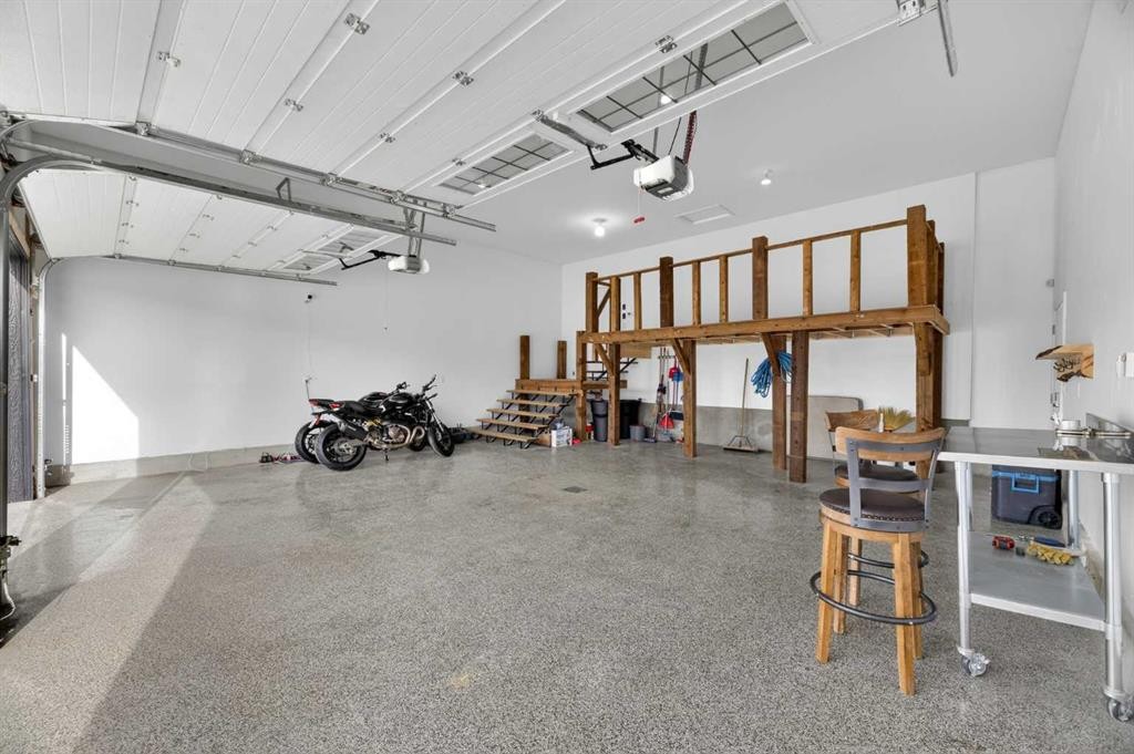 17 Viceroy Crescent, Olds, AB - Indoor Photo Showing Garage