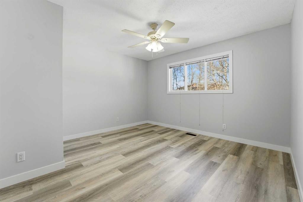 4 Pardue Close, Red Deer, AB