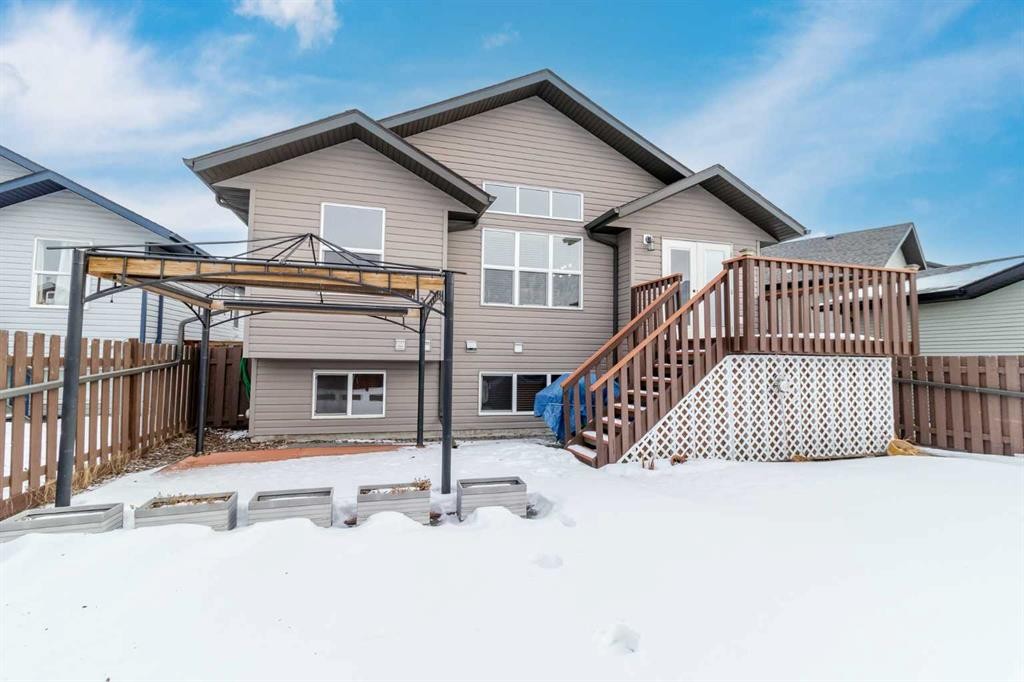 22 Morton Close, Penhold, AB - Outdoor With Deck Patio Veranda With Exterior