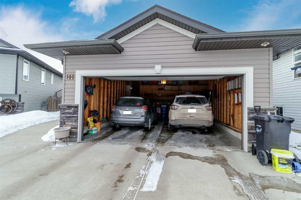 22 Morton Close, Penhold, AB - Outdoor With Exterior