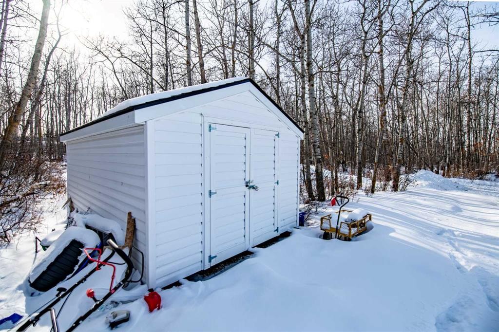 5111 47 Avenue, Sylvan Lake, AB - Outdoor