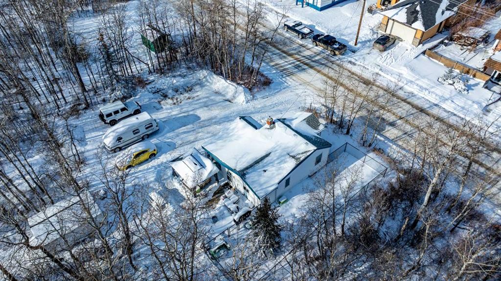 5111 47 Avenue, Sylvan Lake, AB - Outdoor