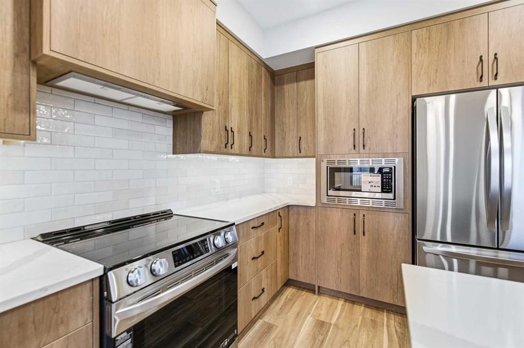 14 Vista Close, Blackfalds, AB - Indoor Photo Showing Kitchen