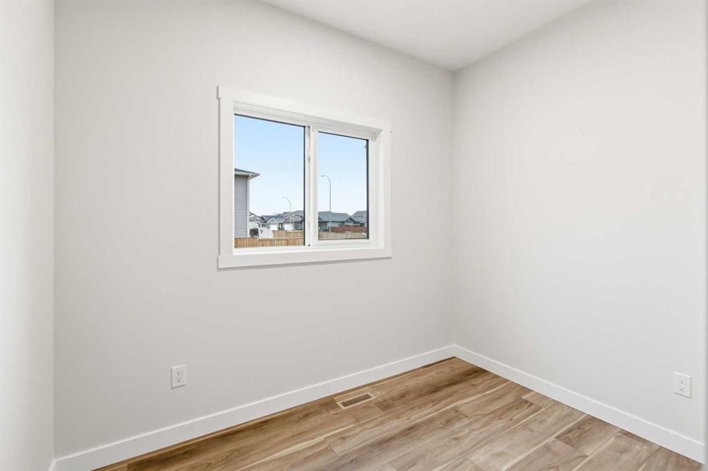 14 Vista Close, Blackfalds, AB - Indoor Photo Showing Other Room