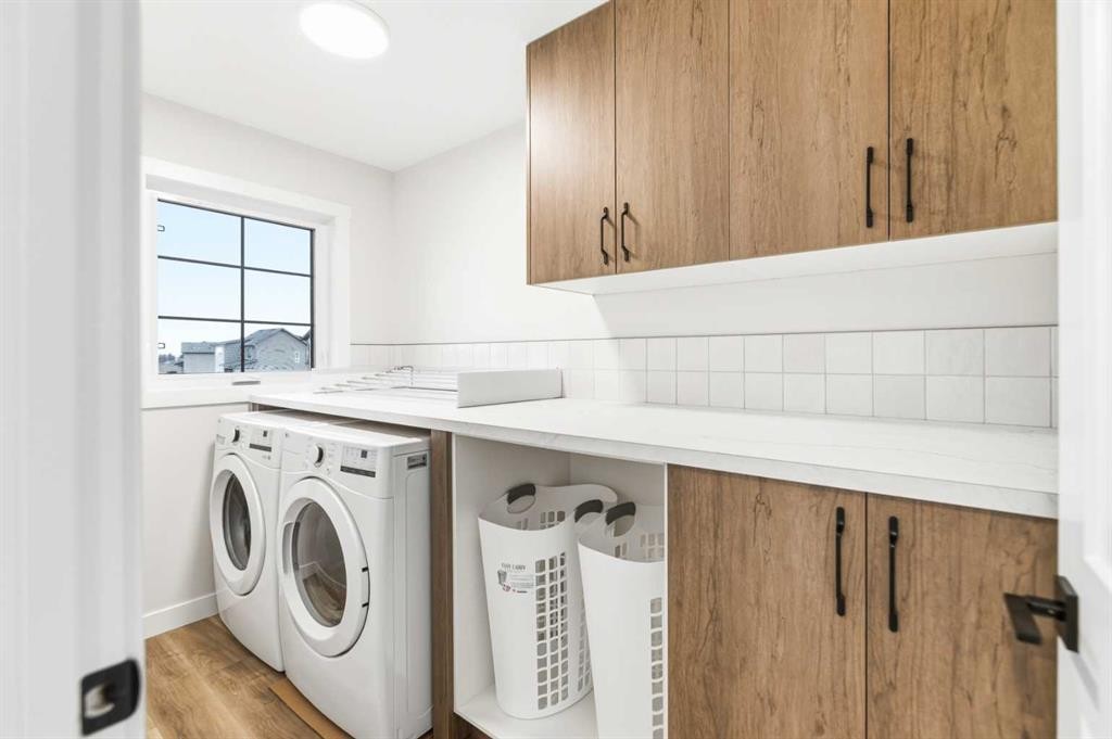 14 Vista Close, Blackfalds, AB - Indoor Photo Showing Laundry Room