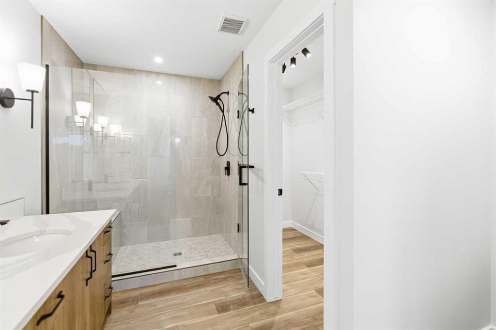 14 Vista Close, Blackfalds, AB - Indoor Photo Showing Bathroom