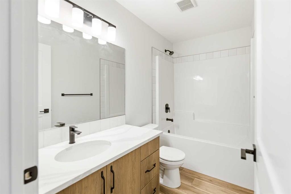 14 Vista Close, Blackfalds, AB - Indoor Photo Showing Bathroom