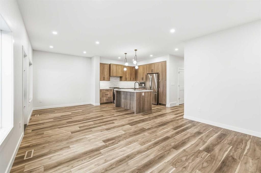 14 Vista Close, Blackfalds, AB - Indoor Photo Showing Kitchen