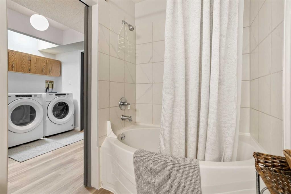 #4-4118 60 Street, Camrose, AB - Indoor Photo Showing Other Room