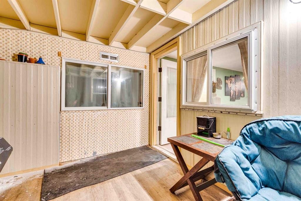 20 Mobile Drive, Three Hills, AB