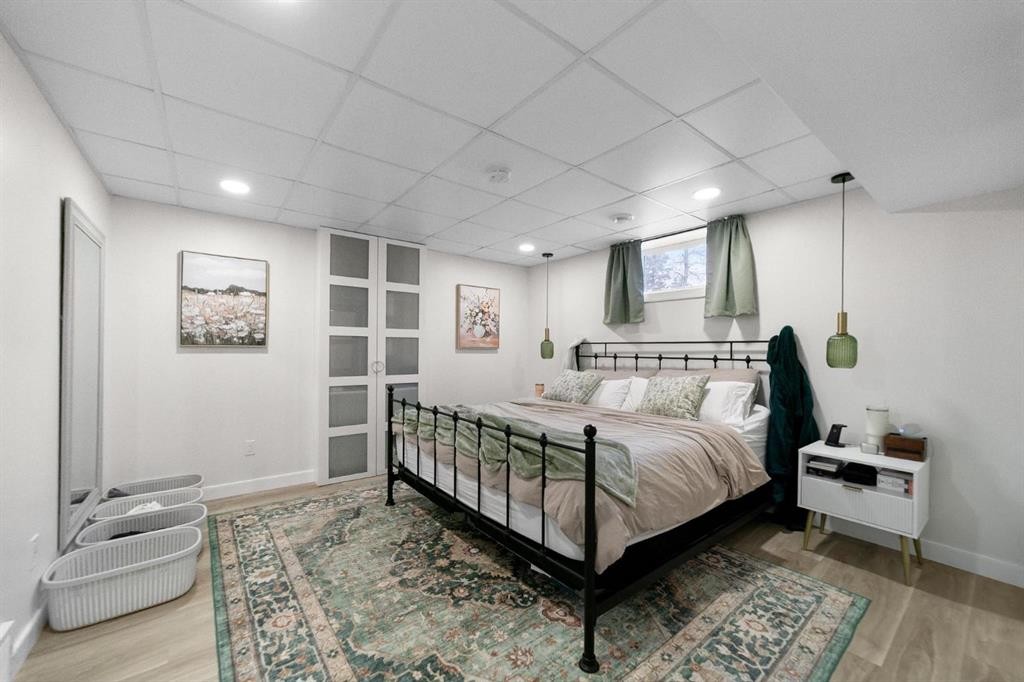 3630 Erickson Drive, Camrose, AB - Indoor Photo Showing Bedroom