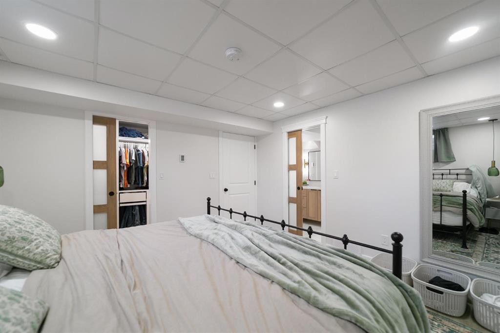 3630 Erickson Drive, Camrose, AB - Indoor Photo Showing Bedroom