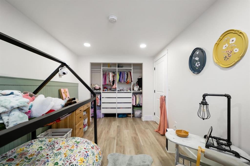 3630 Erickson Drive, Camrose, AB - Indoor