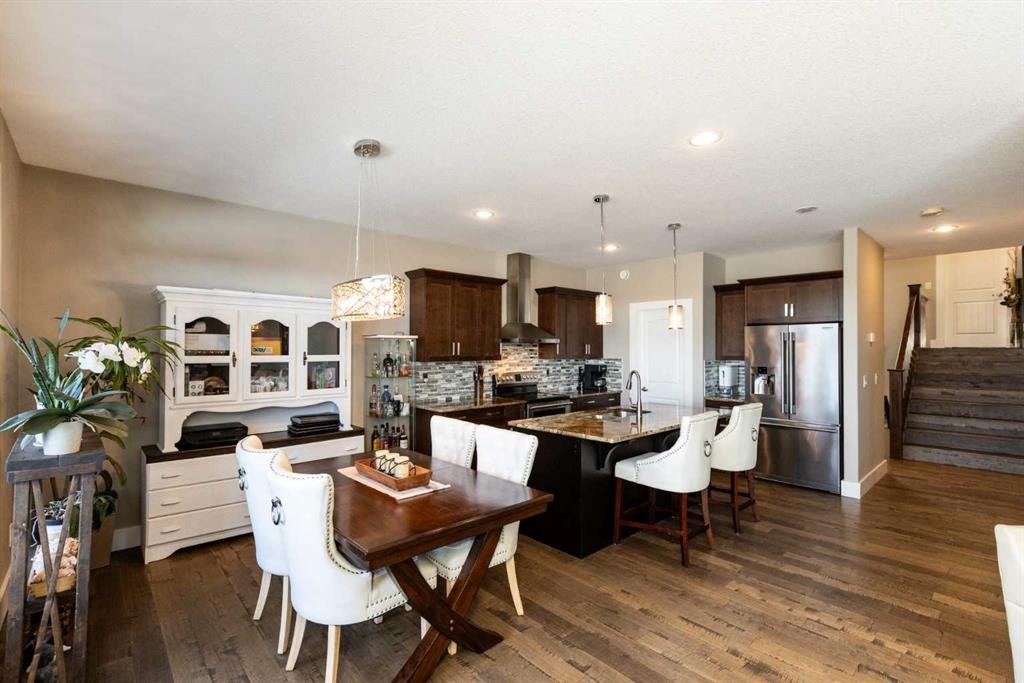 5824 Maple Crescent, Innisfail, AB - Indoor