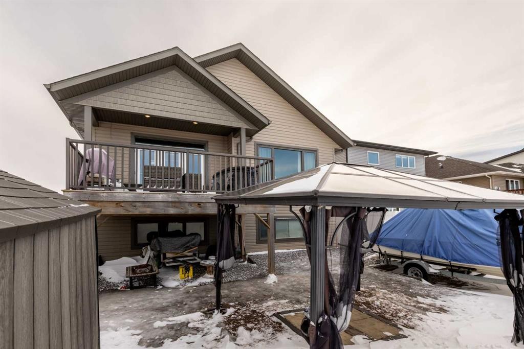 5824 Maple Crescent, Innisfail, AB - Outdoor With Deck Patio Veranda With Exterior