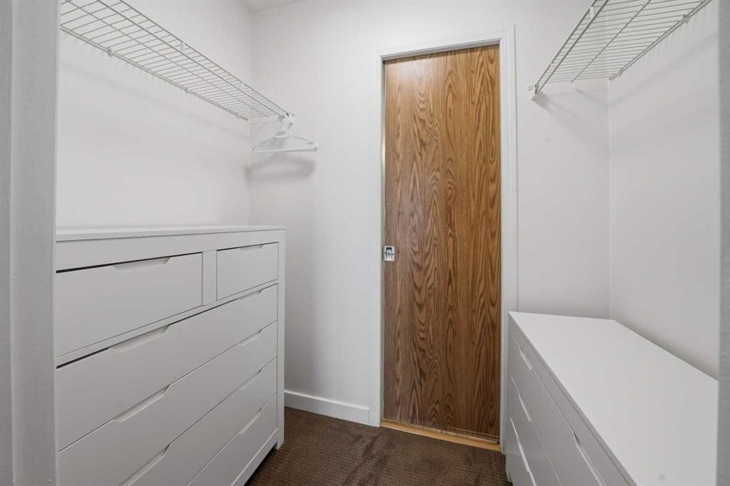 210-60 Jacobs Close, Red Deer, AB - Indoor With Storage