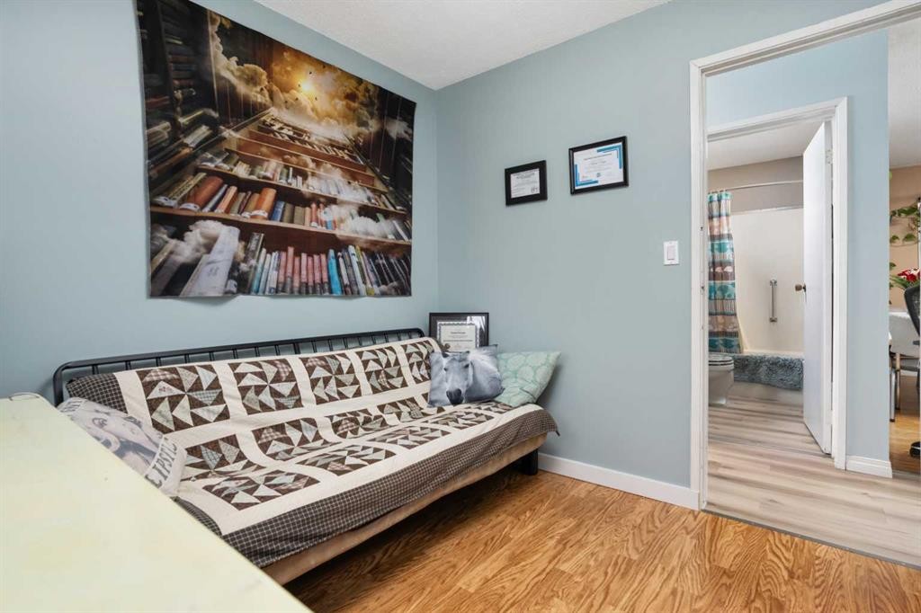 19252 462 Township, Rural Camrose County, AB - Indoor Photo Showing Bedroom