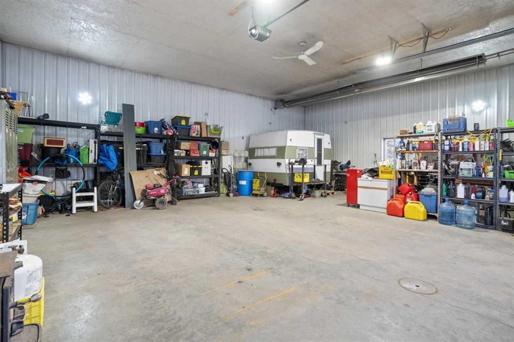 19252 462 Township, Rural Camrose County, AB - Indoor Photo Showing Garage