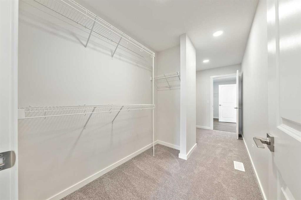 24 Heritage Link, Cochrane, AB - Indoor With Storage