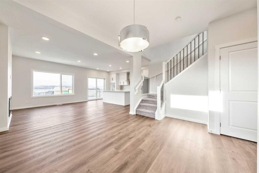 24 Heritage Link, Cochrane, AB - Indoor Photo Showing Other Room