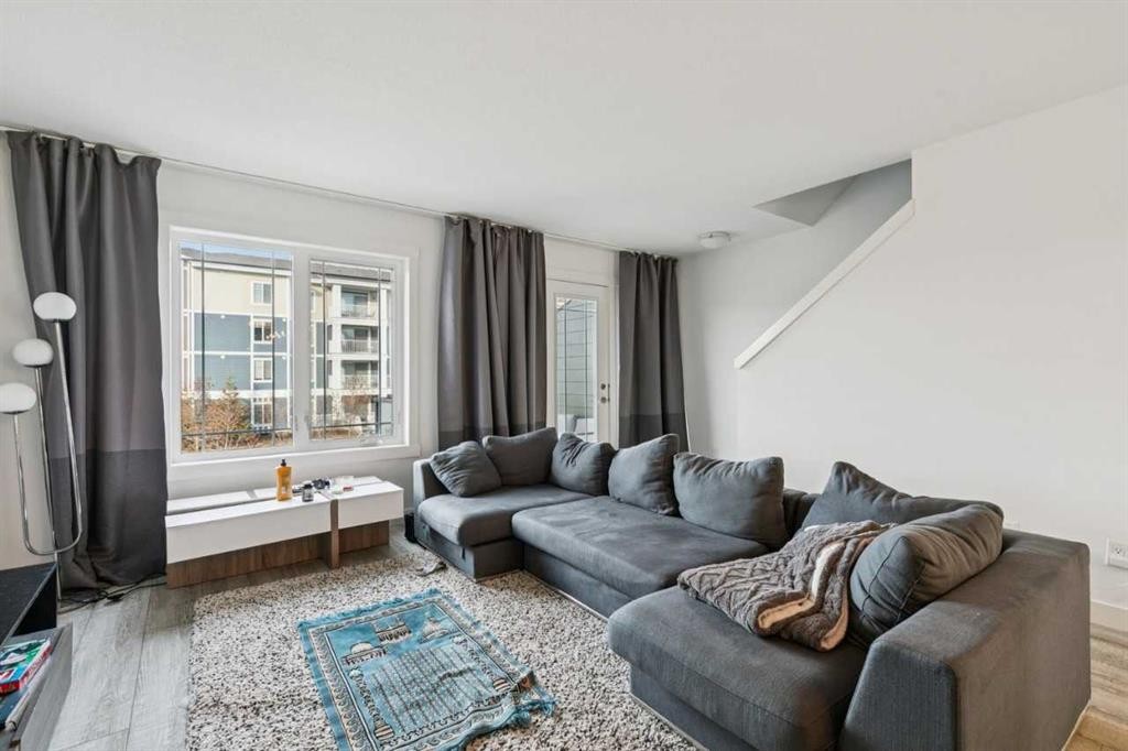 277 Auburn Meadows Drive Se, Calgary, AB - Indoor Photo Showing Living Room