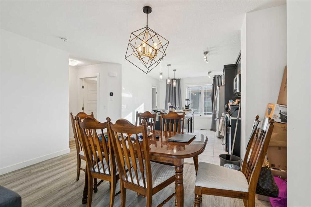 277 Auburn Meadows Drive Se, Calgary, AB - Indoor Photo Showing Dining Room