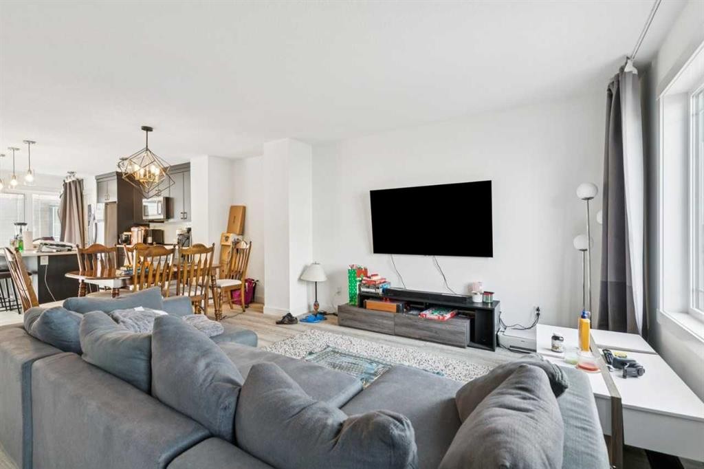 277 Auburn Meadows Drive Se, Calgary, AB - Indoor Photo Showing Living Room