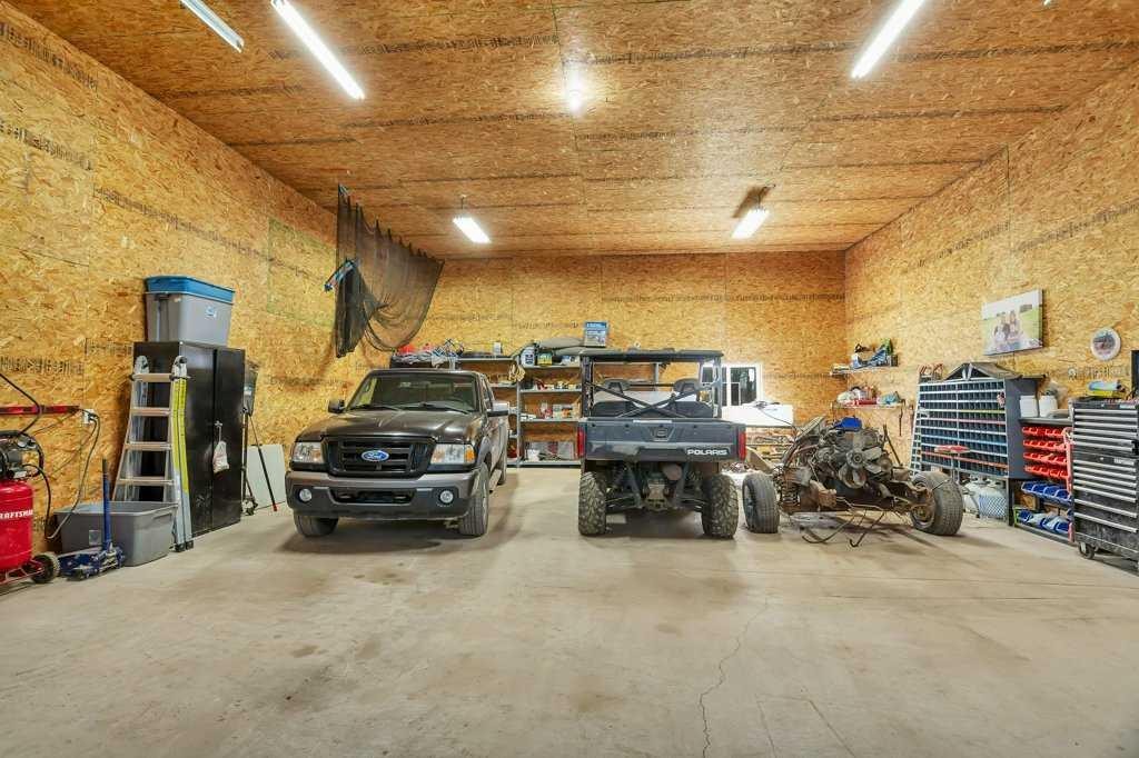 385069 Range Road 5-0, Rural Clearwater County, AB - Indoor Photo Showing Garage