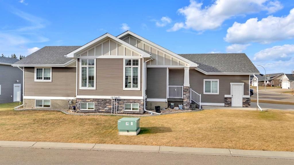 3901 49 Ave, Ponoka, AB - Outdoor