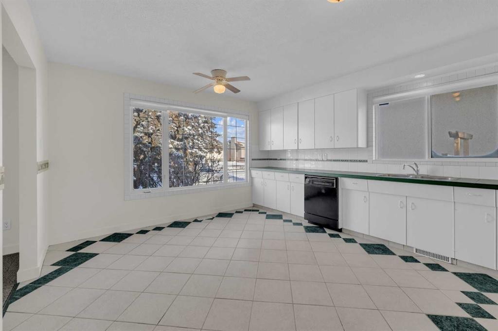 6157 Hamilton Drive, Red Deer, AB - Indoor