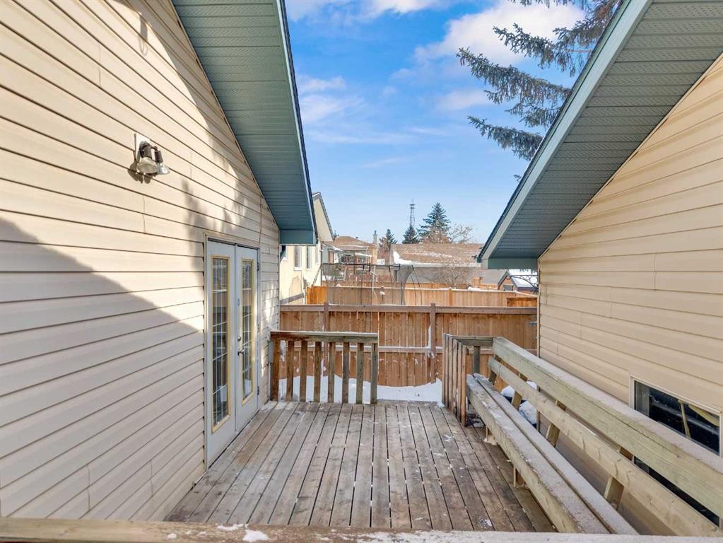 6157 Hamilton Drive, Red Deer, AB - Outdoor With Deck Patio Veranda With Exterior