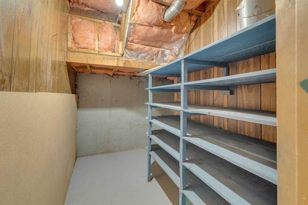 6157 Hamilton Drive, Red Deer, AB - Indoor