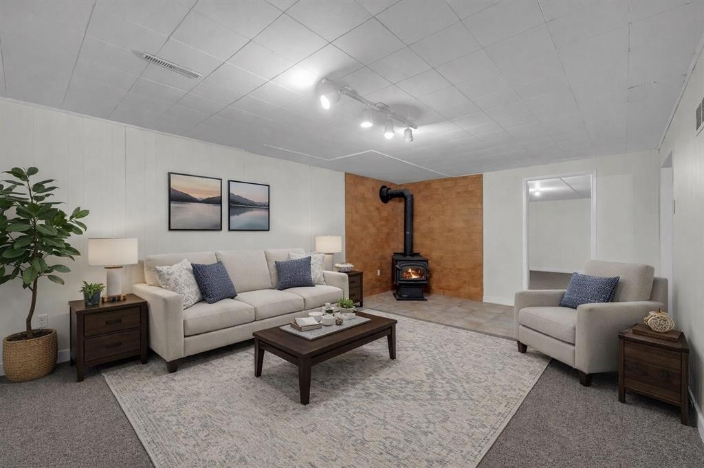 6157 Hamilton Drive, Red Deer, AB - Indoor