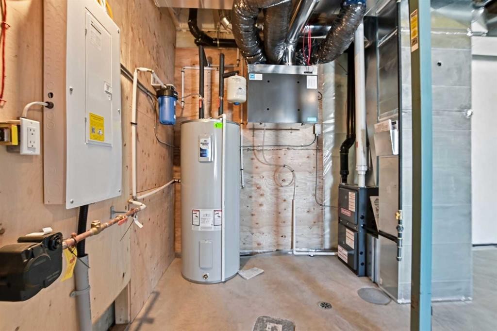 41 Violet Point, Sylvan Lake, AB - Indoor Photo Showing Basement