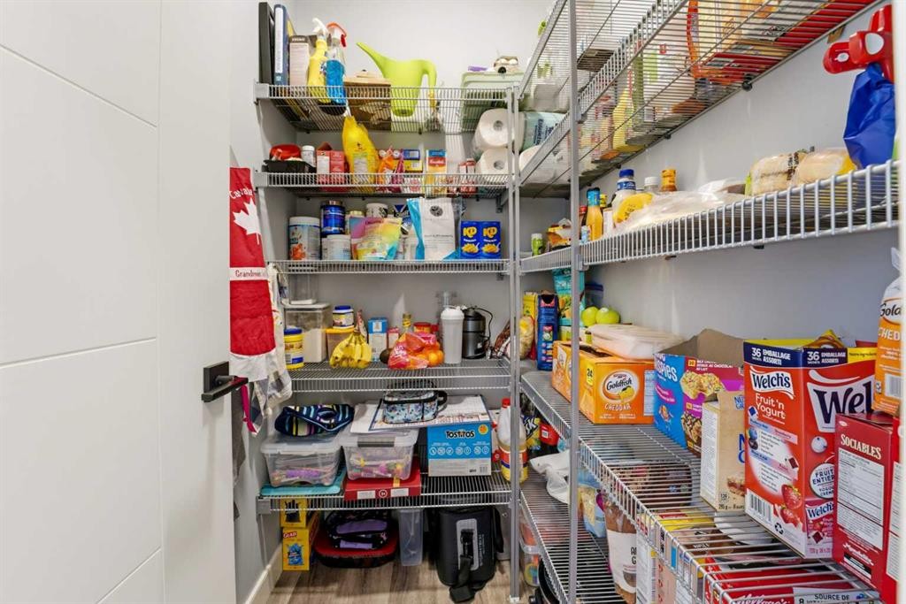 20 Cole Way, Sylvan Lake, AB - Indoor With Storage