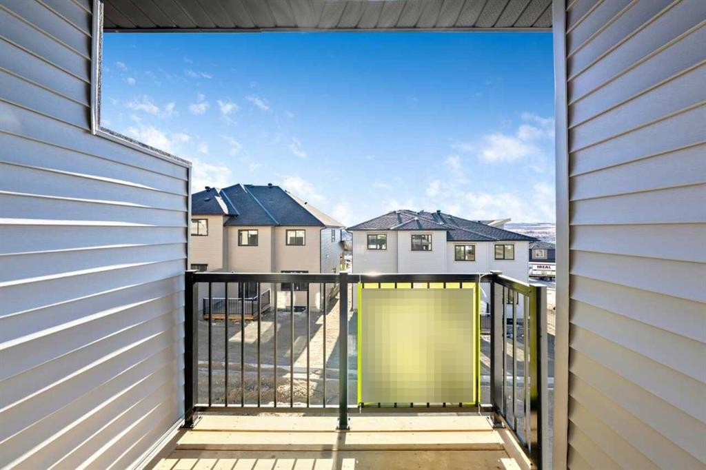 358 Heritage Boulevard, Cochrane, AB - Outdoor With Exterior