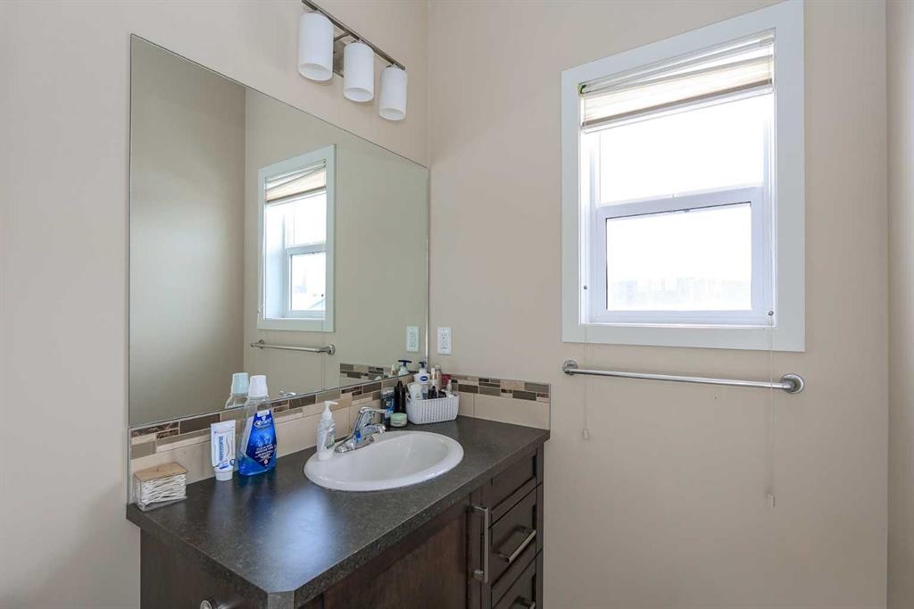 267 Lancaster Drive, Red Deer, AB - Indoor Photo Showing Bathroom