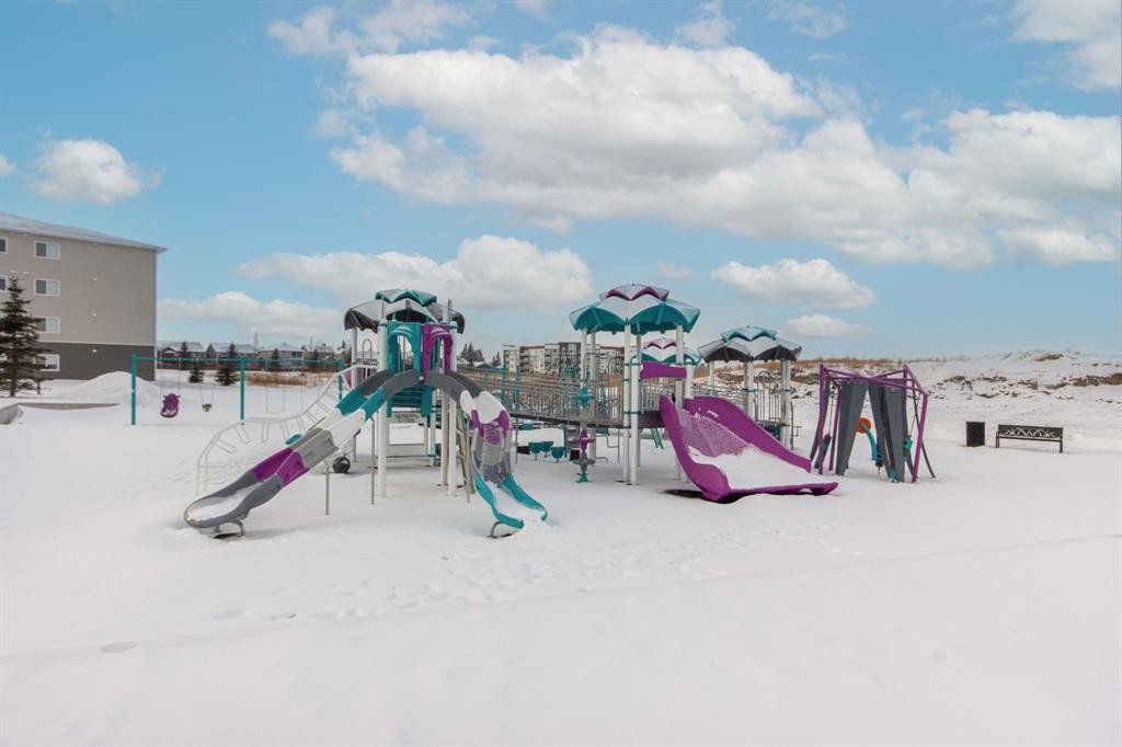 12 Trinity Street, Lacombe, AB - Outdoor With View