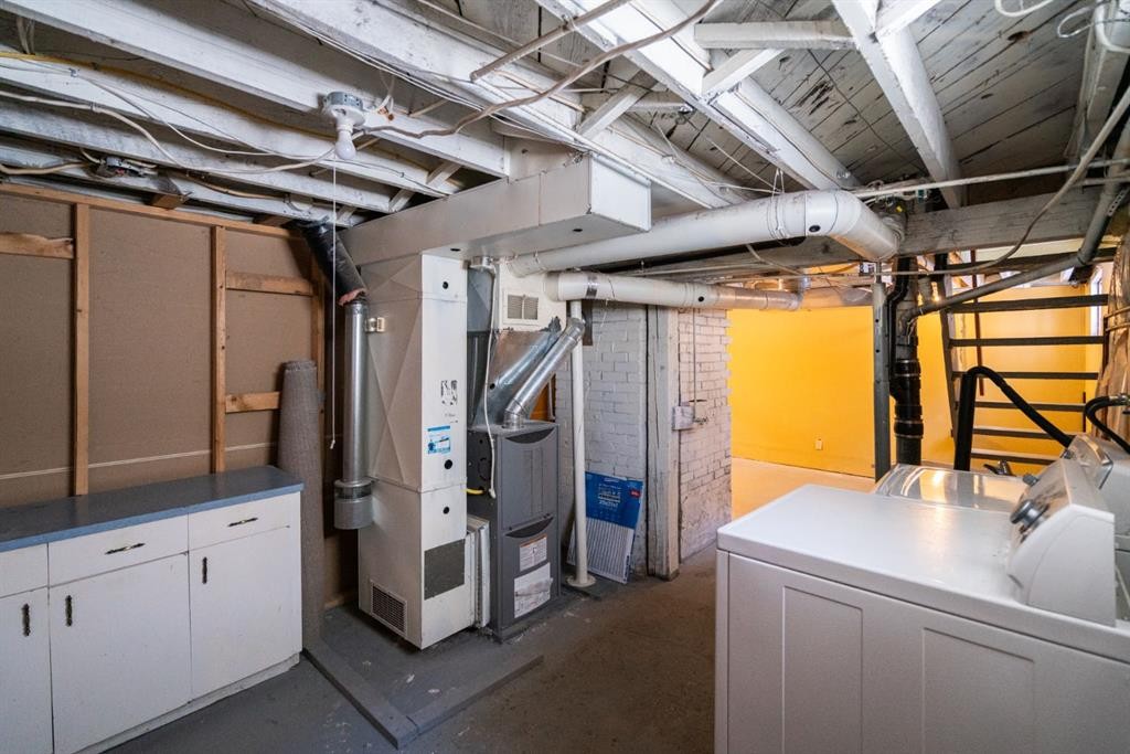 5318 49 Avenue, Camrose, AB - Indoor Photo Showing Basement