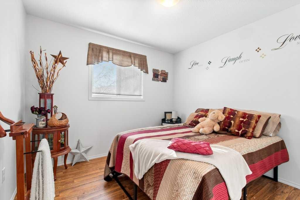 51 Phelan Close, Red Deer, AB - Indoor Photo Showing Bedroom