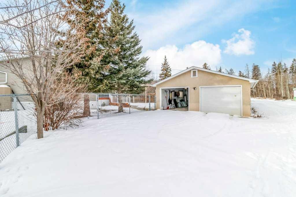51 Phelan Close, Red Deer, AB - Outdoor