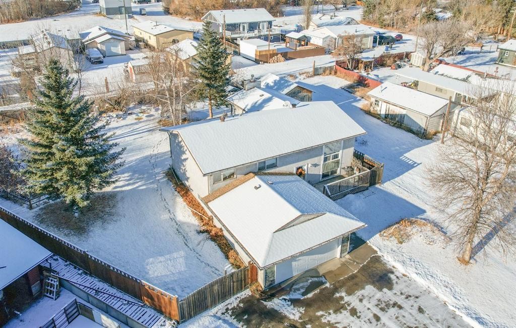 4908 47Th Street, Clive, AB - Outdoor