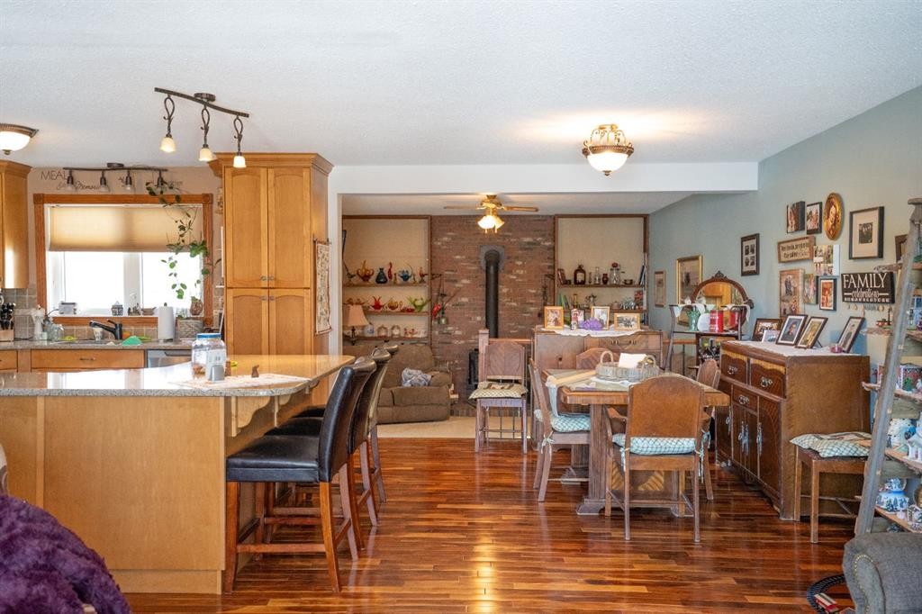 4908 47Th Street, Clive, AB - Indoor Photo Showing Dining Room