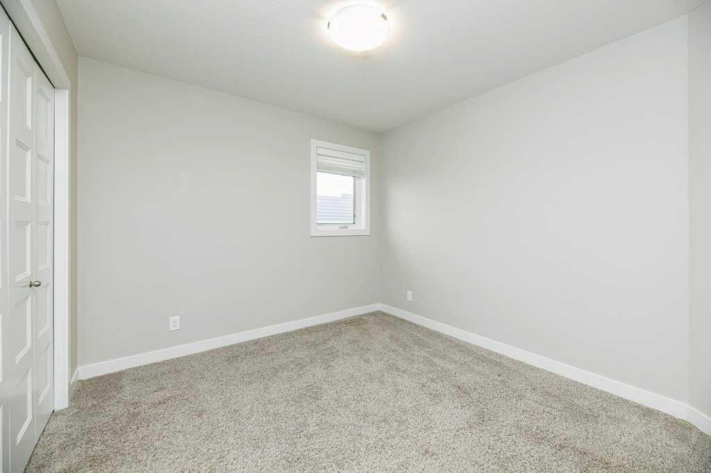 226 Truant Crescent, Red Deer, AB - Indoor Photo Showing Other Room