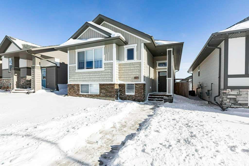 226 Truant Crescent, Red Deer, AB - Outdoor With Facade