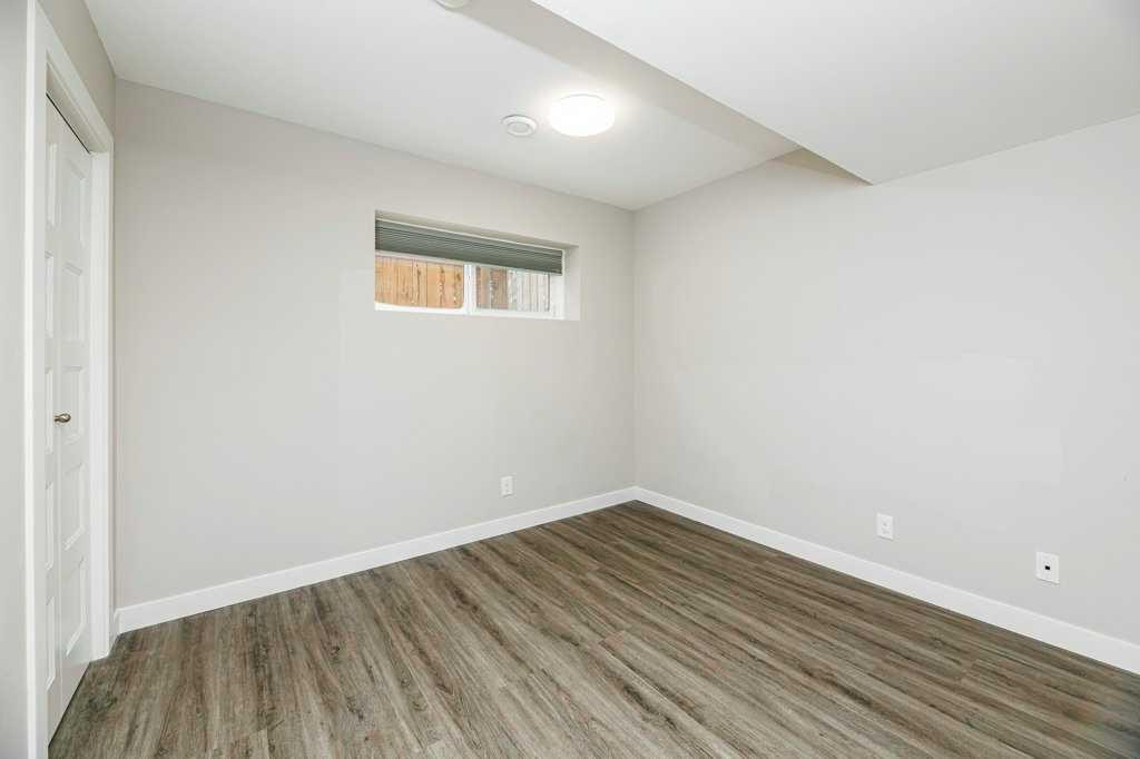 226 Truant Crescent, Red Deer, AB - Indoor Photo Showing Other Room