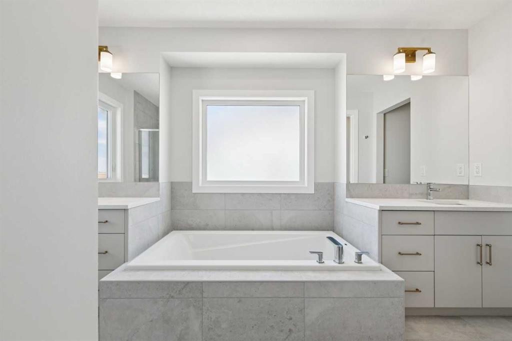 420 Bridgeport Glen, Chestermere, AB - Indoor Photo Showing Bathroom