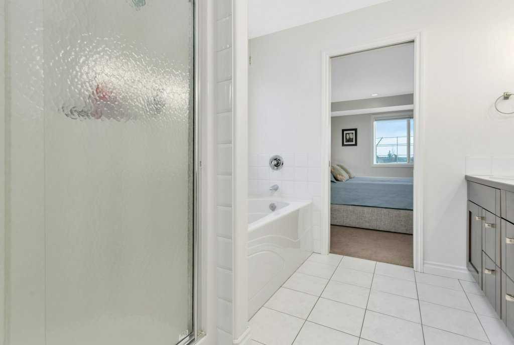 23 Irving Crescent, Red Deer, AB